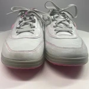 breast cancer sas marnie shoes